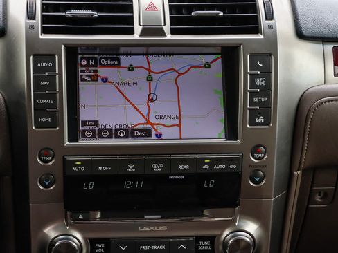 Used 2018 Lexus GX 460 Premium w/ Premium Package AWD/4WD image 20