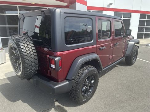 Used 2022 Jeep Wrangler Unlimited Sport AWD/4WD image 8