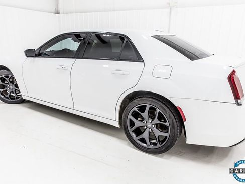 Used 2023 Chrysler 300 Touring w/ Sport Appearance Package image 37