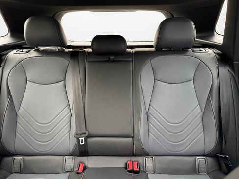 New 2026 Volkswagen Tiguan SE R-Line image 12