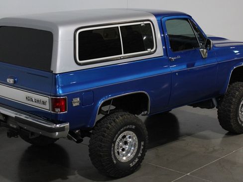 Used 1987 Chevrolet Blazer 4WD image 9