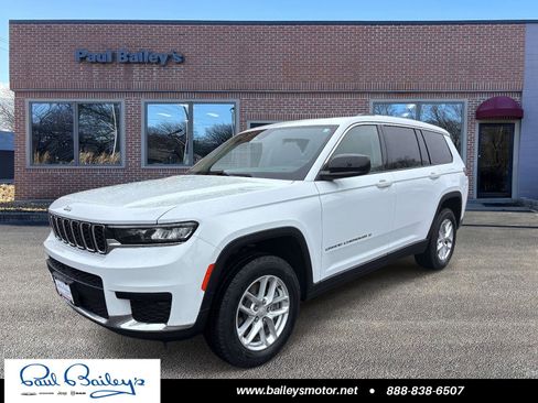 Used 2022 Jeep Grand Cherokee L Laredo w/ Luxury Tech Group I AWD/4WD image 1