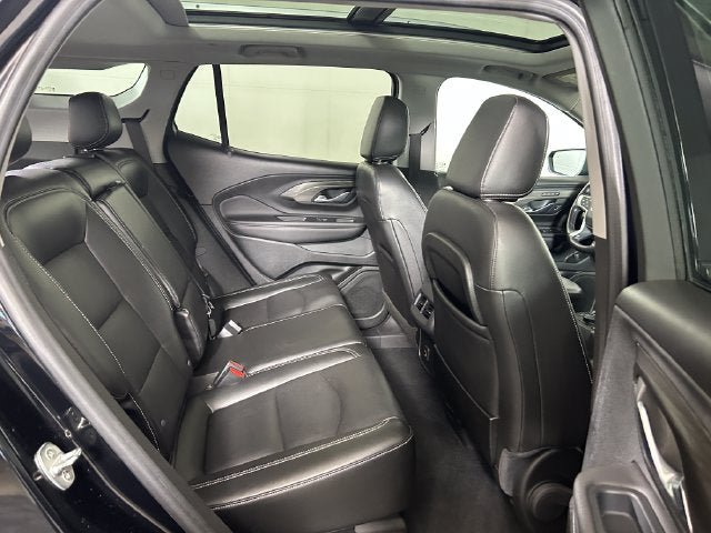 Used 2022 GMC Terrain SLT w/ Tech Package AWD/4WD image 26