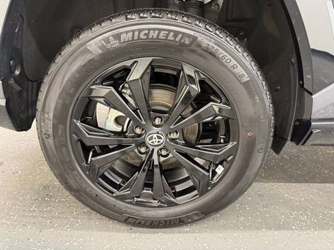 Certified 2025 Toyota RAV4 SE w/ Convenience Package image 20