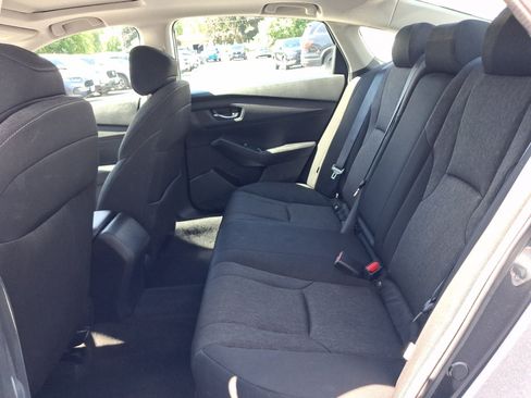Used 2023 Honda Accord EX image 18