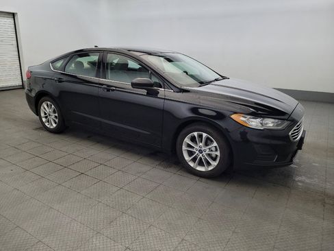 Used 2020 Ford Fusion SE FWD image 13