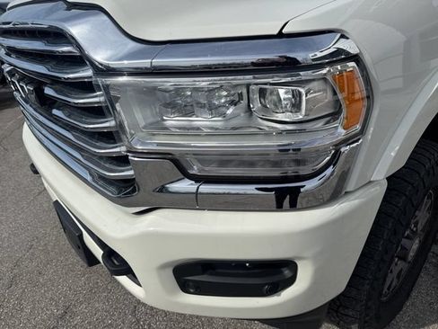 Used 2022 RAM 3500 Limited AWD/4WD image 15