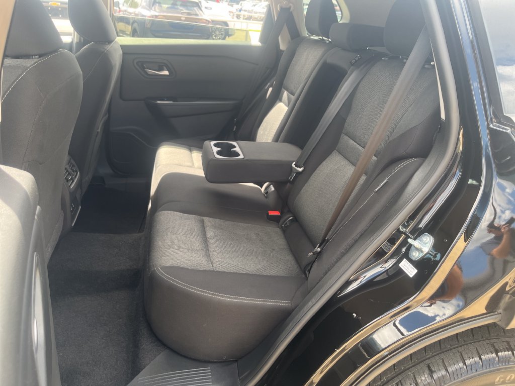 Certified 2025 Nissan Rogue SV AWD/4WD image 23