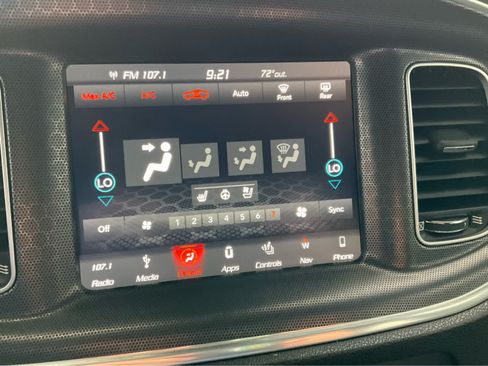 Used 2018 Dodge Charger R/T Scat Pack RWD image 7