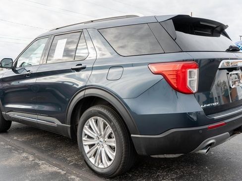 Used 2023 Ford Explorer Limited image 8