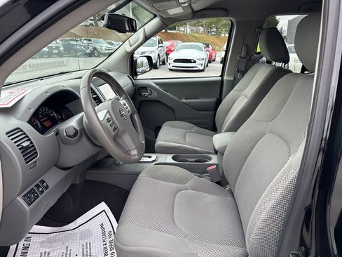 Used 2021 Nissan Frontier SV image 10