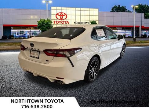 Used 2024 Toyota Camry SE image 43