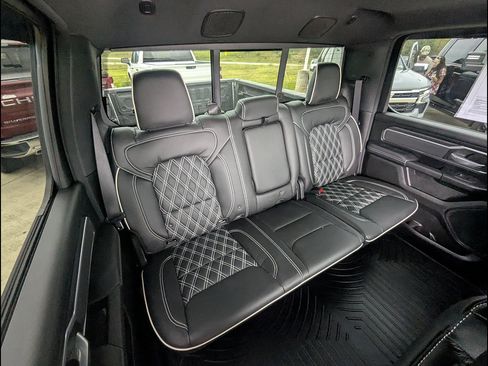 Used 2025 RAM 1500 Big Horn AWD/4WD image 23