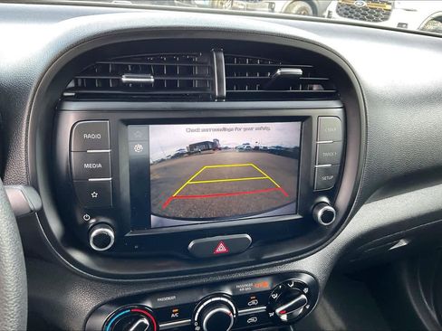 Used 2024 Kia Soul LX w/ Option Group 015 image 25