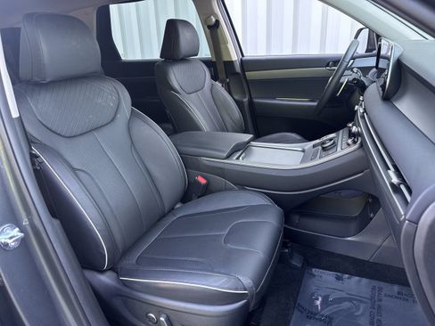 Used 2025 Hyundai Palisade SEL FWD image 16