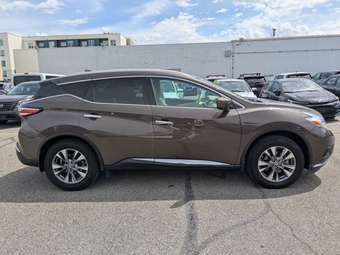 Used 2017 Nissan Murano SL w/ SL Technology Package AWD/4WD image 2