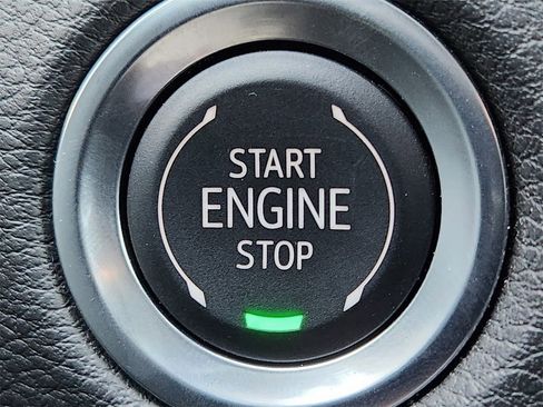 Used 2025 Cadillac XT4 Sport w/ Cold Weather Package image 20