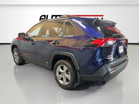 Used 2025 Toyota RAV4 XLE w/ Convenience Package AWD/4WD image 5