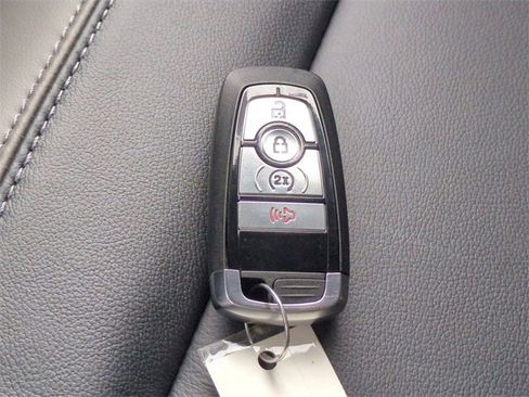 New 2025 Ford Bronco Outer Banks image 29