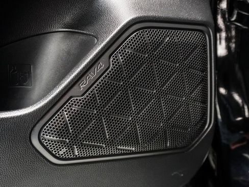 Used 2024 Toyota RAV4 LE image 8