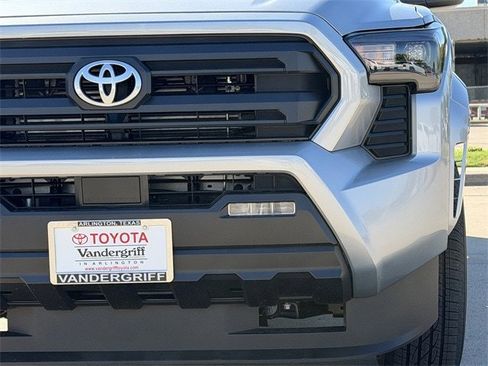 New 2025 Toyota Tacoma 4x4 Double Cab image 8