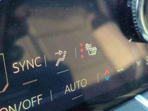 Certified 2025 GMC Yukon Denali image 17