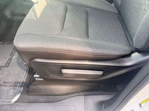 New 2026 RAM 1500 Express image 7