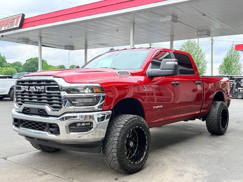 Used 2025 RAM 2500 Big Horn AWD/4WD image 6