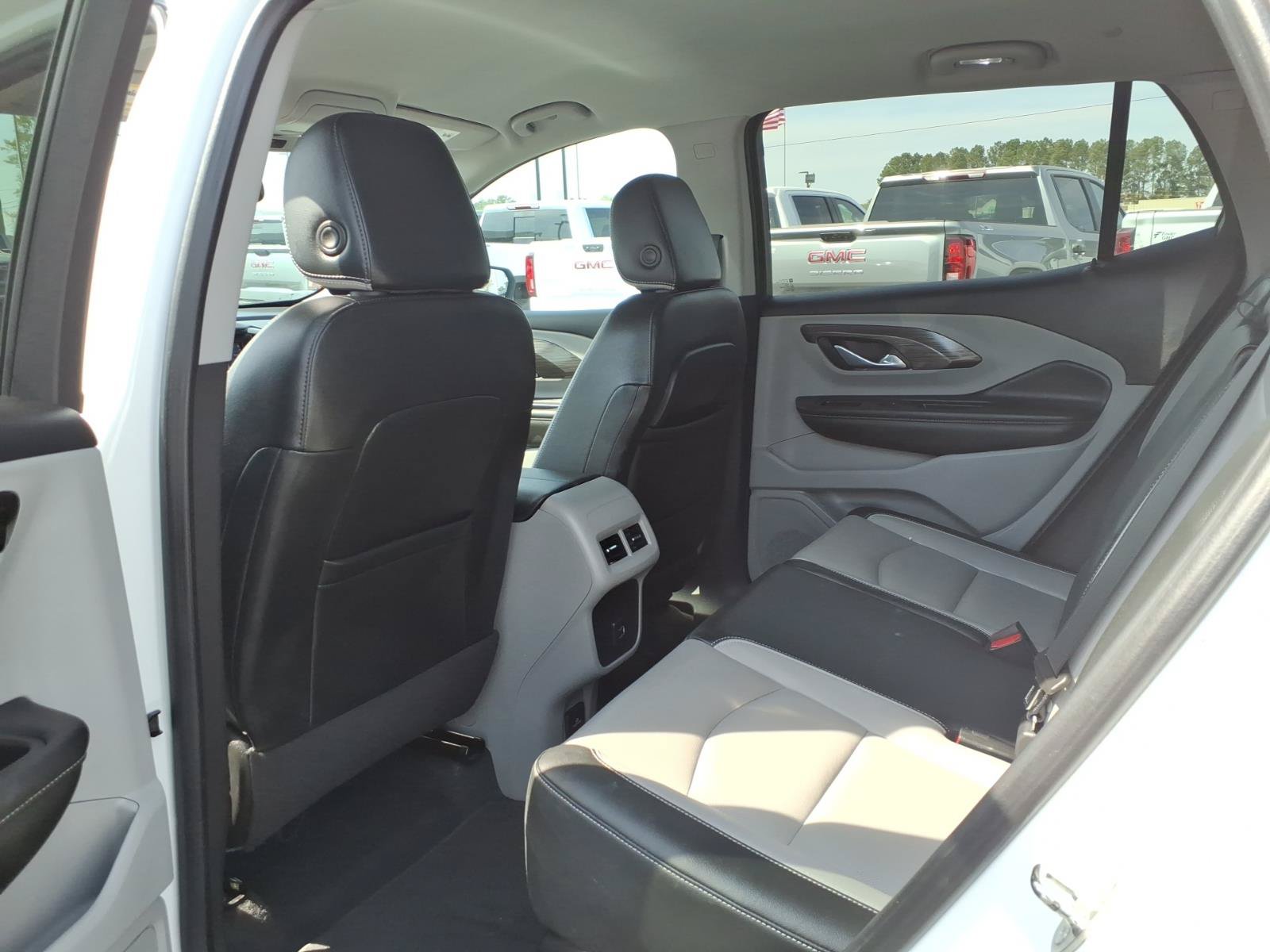Used 2023 GMC Terrain SLT FWD image 23