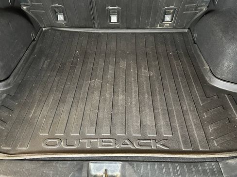 Used 2017 Subaru Outback 2.5i Premium AWD/4WD image 21