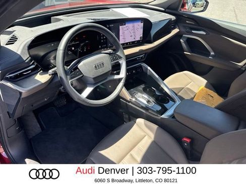 Used 2025 Audi Q5 Premium Plus w/ Premium Plus AWD/4WD image 10