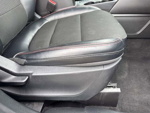 Used 2025 Ford Escape ST-Line FWD image 13