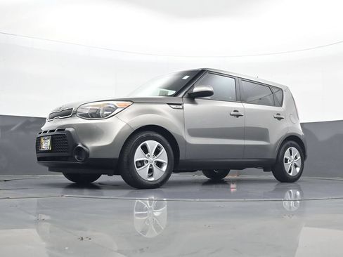 Used 2015 Kia Soul FWD image 22