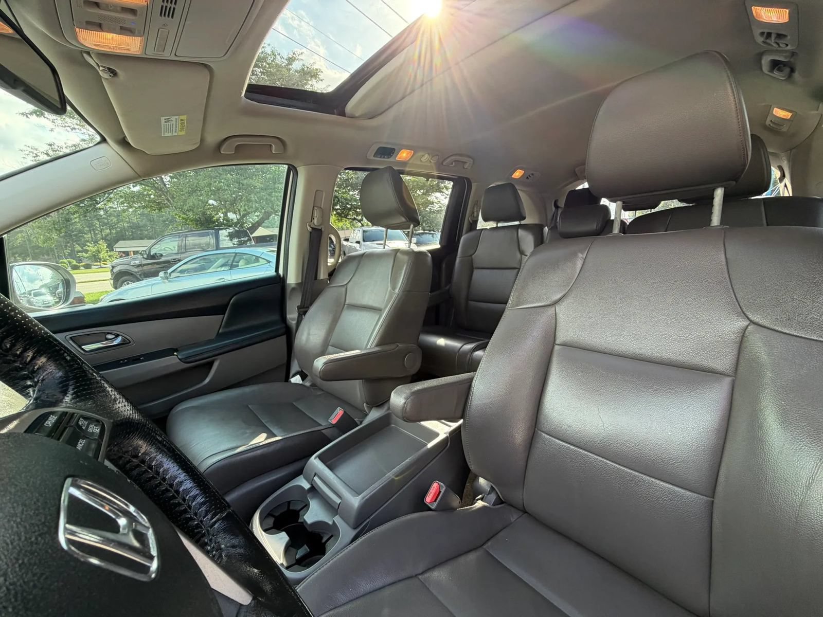 Used 2014 Honda Odyssey EX-L image 11