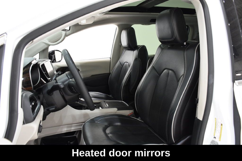 Used 2024 Chrysler Pacifica Limited FWD image 23