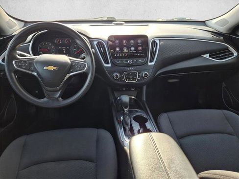 Used 2024 Chevrolet Malibu LT FWD image 15