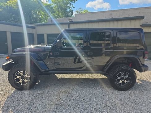 Used 2018 Jeep Wrangler Unlimited Rubicon w/ Steel Bumper Group AWD/4WD image 3
