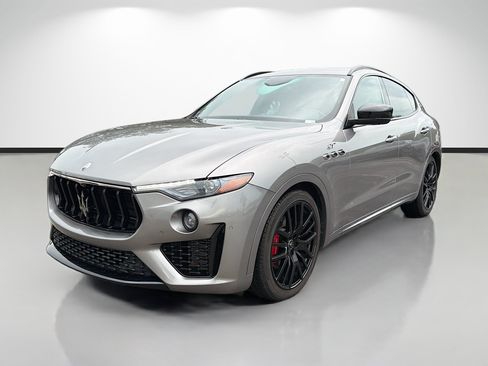 Used 2022 Maserati Levante GT AWD/4WD image 7