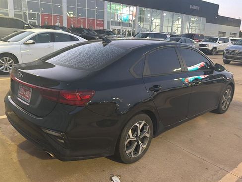 Used 2021 Kia Forte LXS image 8
