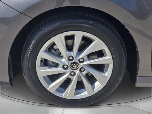 Used 2024 Toyota Camry LE image 9