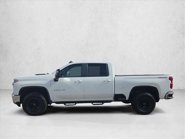 Used 2021 Chevrolet Silverado 2500 LT w/ Fleet Comfort Package AWD/4WD image 9