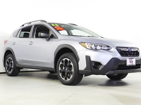 Certified 2023 Subaru Crosstrek 2.0i image 4