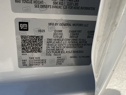 Used 2025 GMC Sierra 1500 AT4 image 30