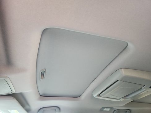 Used 2019 Honda Pilot Elite image 32