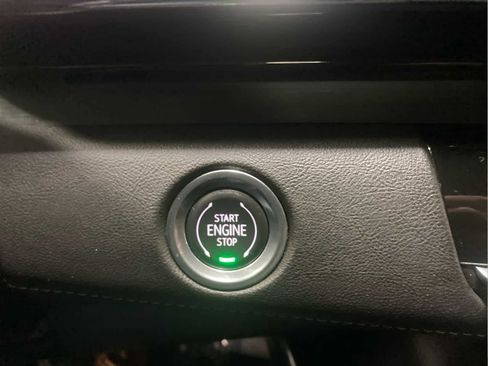 Used 2023 Cadillac Escalade ESV Sport w/ LPO, ONYX Package image 28