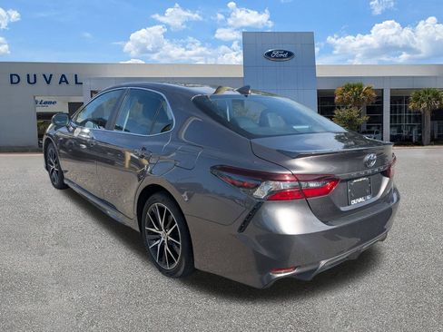 Used 2024 Toyota Camry SE w/ Convenience Package FWD image 6