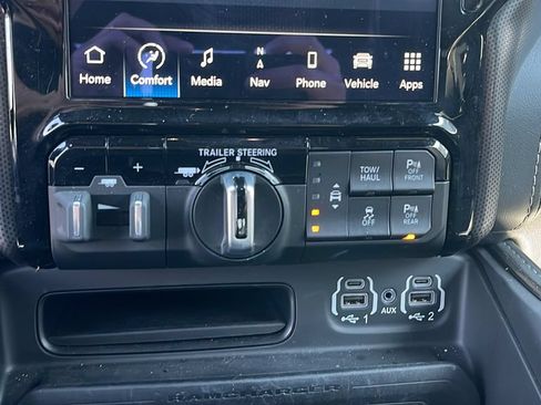 Used 2022 RAM 1500 Limited AWD/4WD image 17