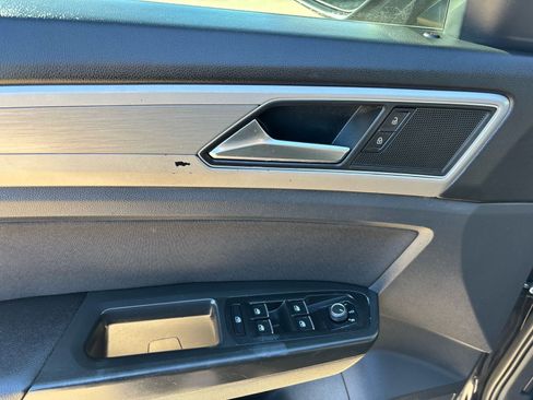 Used 2018 Volkswagen Atlas Launch Edition image 12