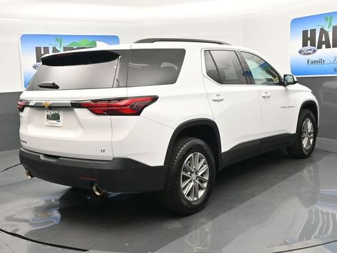 Used 2023 Chevrolet Traverse LT FWD image 5