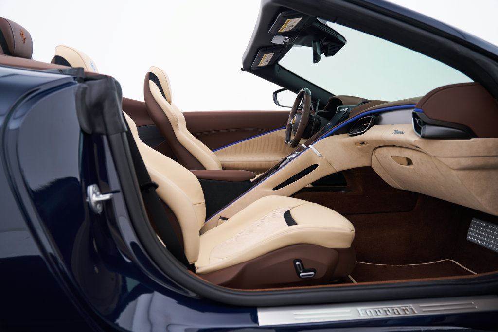 Used 2025 Ferrari Roma Spider RWD image 43